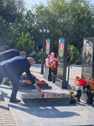 Qafarov Savalan İsfəndiyar oğlunun 40 mərasimi münasibətilə Binə Şəhidlər xiyabanında məzarı ziyarət olunub