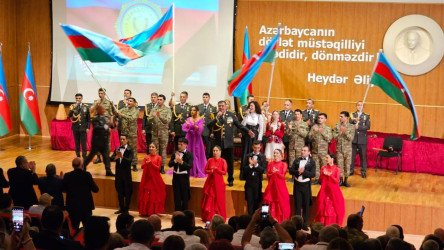 “26 iyun - Azərbaycan Respublikasının Silahlı Qüvvələri günü”münasibətilə “Azərbaycan ordusu Heydər Əliyev zəkasının işığında” adlı təntənəli tədbir keçirilib