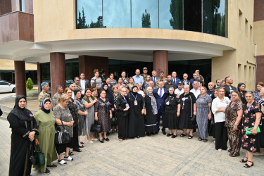 Suraxanı Rayon İcra Hakimiyyətinin başçısı Adil Əliyev şəhid ailələri və qazilərlə görüşüb