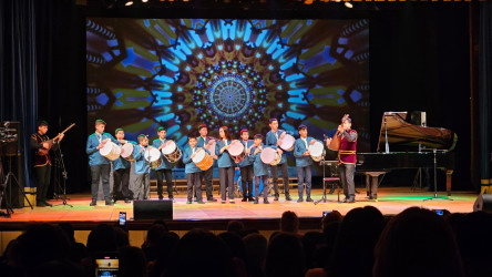 Bakı Musiqi Akademiyasının Opera studiyasında Ümummilli Lider Heydər Əliyevin anadan olmasının 100-cü ildönümünə həsr olunmuş konsert proqramı keçirilib