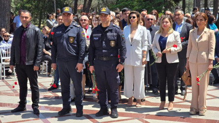 Suraxanıda “Heydər Əliyev -Unudulmaz lider” adlı foto-xalça sərgisi və konsert proqramı təşkil olunub