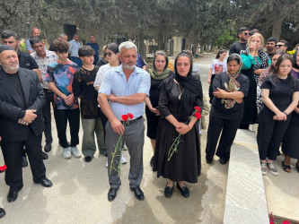 Mayın 23-də Şəhid Məmmədli Davud Fuad oğlunun Suraxanı Rayon İcra Hakimiyyətinin təşkilatçılığı ilə il mərasimi keçirilib.