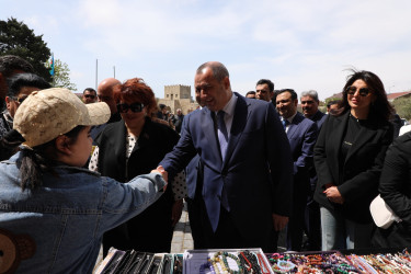 Suraxanıda Ulu öndər Heydər Əliyevin xatirəsinə həsr olunmuş “Rənglər festivalı” təşkil edilib