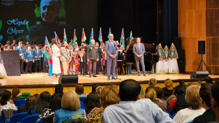 Bakı Musiqi Akademiyasının Opera studiyasında Ümummilli Lider Heydər Əliyevin anadan olmasının 100-cü ildönümünə həsr olunmuş konsert proqramı keçirilib