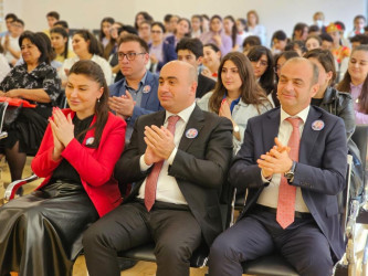 Mayın 1-də S.Bəhlulzadə adına Xarici Dillər Təmayüllü Respublika Gimnaziyasında “Müdrikliyin dühası” adlı tədbir keçirilib