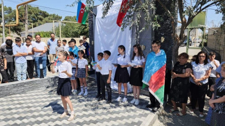 44 günlük Vətən müharibəsində canından keçərək Şəhidlik məqamına yüksəlmiş igid oğullarımızdan biri Şahbazov Elnur Qədir oğlunun bu gün 21 yaşı tamam olur