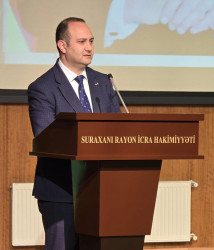 Suraxanı Rayon İcra Hakimiyyətinin və Dini Qurumlarla iş üzrə Dövlət Komitəsinin birgə təşkilatçılığı ilə "Heydər Əliyev siyasəti: milli-mənəvi dəyərlərimizə qayıdış" adlı tədbir keçirilib