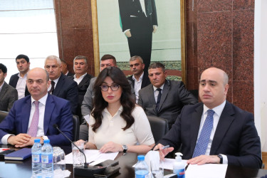 Mayın 26-da Suraxanı Rayon İcra Hakimiyyətinin başçısı Adil Əliyev Rayon İcra Hakimiyyətində növbəti vətəndaş qəbulu keçirib