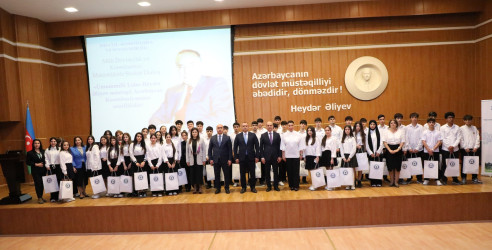 Suraxanıda “Ümummilli Lider Heydər Əliyev müstəqil Azərbaycan Konstitusiyasının müəllifidir” mövzusunda növbəti maarifləndirici tədbir keçirilib