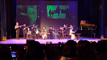 Bakı Musiqi Akademiyasının Opera studiyasında Ümummilli Lider Heydər Əliyevin anadan olmasının 100-cü ildönümünə həsr olunmuş konsert proqramı keçirilib