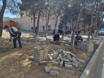 “Ana və Uşaq” istirahət parkında yarımçıq qalan təmir bərpa işləri sürətlə davam etdirilir.