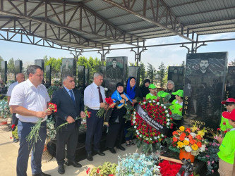 Bu gün Vətən müharibəsində qəhrəmancasına döyüşərək şəhadətə yüksələn Kərimov Əhməd Vaqif oğlunun doğum günüdür