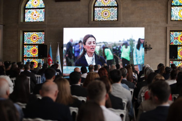 “Yaşıl Dünya: Qlobal İqlim Dəyişiklikləri və Ətraf Mühitin Dayanıqlı İnkişafı Naminə Müasir Çağırışlar, Qarşıya Çıxan Problemlər və Həll Yolları”adlı konfrans keçirilmişdir