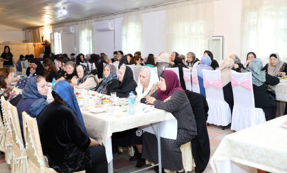 Vətəndaşların rahat və maneəsiz gediş-gəlişini təmin etmək məqsədilə hazırda Hövsan qəsəbəsi, Oqtay Şabanov küçəsi 1-ci döngədə asfalt örtüyü salınır