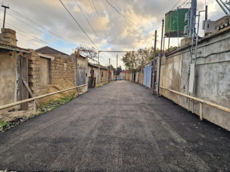 Mirzə Əsədullayev küçəsində 600 metr yolda 3600 kv.m asfalt örtüyü salınır