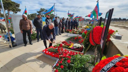 Suraxanı Rayon İcra Hakimiyyətinin təşkilatçılığı ilə şəhid Şirinov Polad Seyran oğlunun 40 mərasimi  keçirilib.