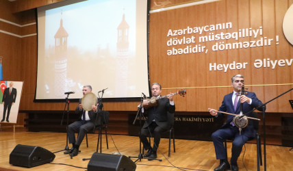 Suraxanıda “Vətən müharibəsi tarixi. Azərbaycanın ərazi bütövlüyünün bərpası – Şəxsiyyət faktoru” adlı kitabın təqdimatı keçirilib