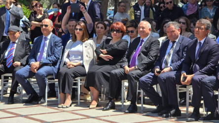 Suraxanıda “Heydər Əliyev -Unudulmaz lider” adlı foto-xalça sərgisi və konsert proqramı təşkil olunub