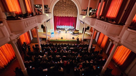 R.Behbudov adına Azərbaycan Dövlət Mahnı Teatrında Ümummilli Lider Heydər Əliyevin anadan olmasının 100-cü ildönümünə həsr olunmuş konsert proqramı keçirilib