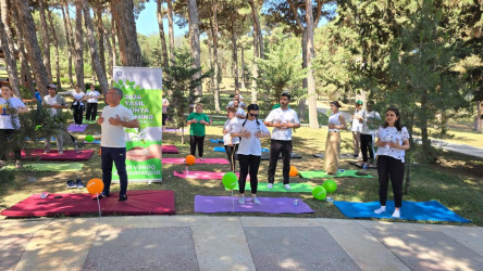 Suraxanı Rayon İcra Hakimiyyətinin, Respublika Reabilitasiya Mərkəzinin, Şağan və Sumqayıt Reabilitasiya Mərkəzlərinin birgə təşkilatçılığı “Yaşıl dünya naminə həmrəylik ili” çərçivəsində 21 İyun - Beynəlxalq Yoqa Gününə həsr olunmuş "Yaşıl dünyamızı sağlam ruhda qoruyaq" adlı inklüziv yoqa festivalı keçirilib