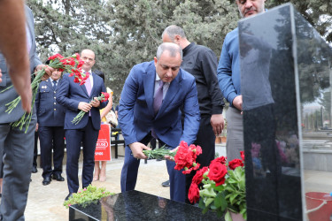 Azərbaycan Respublikasının Silahlı Qüvvələri tərəfindən Qarabağ iqtisadi rayonunda keçirilən lokal xarakterli antiterror tədbirləri zamanı şəhid olmuş ordumuzun hərbi qulluqçusu Rzayev Ramil Elçin oğlunun il mərasimi keçirilib