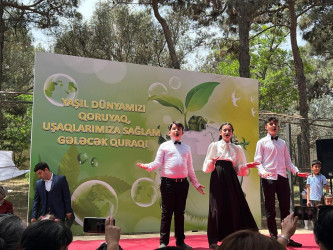 Suraxanı rayonunda 1 İyun – Uşaqların Beynəlxalq müdafiəsi günü münasibətilə "Yaşıl dünyamızı qoruyaq, uşaqlarımıza sağlam gələcək quraq" adlı Uşaq Festivalı keçirilib.