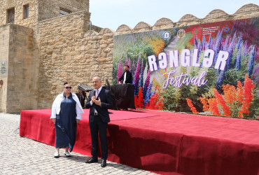 Suraxanıda Ulu öndər Heydər Əliyevin xatirəsinə həsr olunmuş “Rənglər festivalı” təşkil edilib
