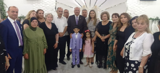 Qarabağ müharibəsinin şəhidi Aydın Xələfovun ailəsinin sevincinə şərik olaraq xoş günlərində iştirak edib