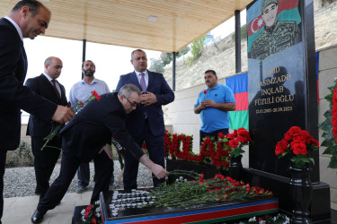 Bu gün  Azərbaycan Respublikasının Silahlı Qüvvələri tərəfindən Qarabağ iqtisadi rayonunda keçirilən lokal xarakterli antiterror tədbirləri zamanı şəhid olmuş ordumuzun hərbi qulluqçusu Qasımzadə İnqilab Füzuli oğlunun il mərasimi keçirilib