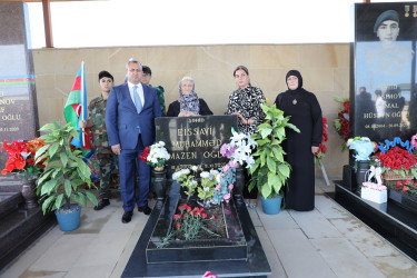 Sentyabrın 26-da 27 sentyabr - Anım Günü ilə əlaqədar Suraxanı rayonu, Hövsan qəsəbə qəbiristanlığındakı Şəhidlər Xiyabanında Şəhidlərin məzarı ziyarət olununaraq gül dəstələri düzülüb, onların əziz xatirəsi ehtiramla yad edilərək dualar oxunub