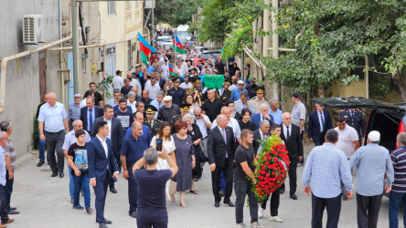 19.12.1960-cı il təvəllüdlü hərbi qulluqçu Abdullayev Nurəli Hacıbaba oğlu dəfn olunub