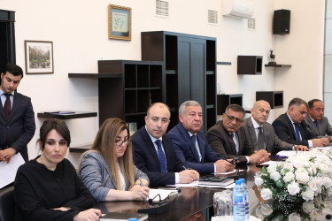 Mayın 5-də Suraxanı Rayon İcra Hakimiyyətinin başçısı Adil Əliyev Rayon İcra Hakimiyyətində növbəti vətəndaş qəbulu keçirib