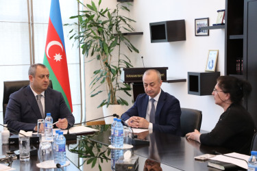 Mayın 12-də Suraxanı Rayon İcra Hakimiyyətinin başçısı Adil Əliyev Rayon İcra Hakimiyyətində növbəti vətəndaş qəbulu keçirib