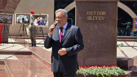 Suraxanıda “Heydər Əliyev -Unudulmaz lider” adlı foto-xalça sərgisi və konsert proqramı təşkil olunub