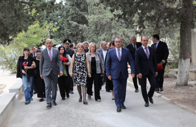 Azərbaycan Respublikasının Silahlı Qüvvələri tərəfindən Qarabağ iqtisadi rayonunda keçirilən lokal xarakterli antiterror tədbirləri zamanı şəhid olmuş ordumuzun hərbi qulluqçusu Rzayev Ramil Elçin oğlunun il mərasimi keçirilib