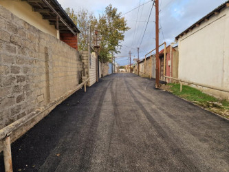 Mirzə Əsədullayev küçəsində 600 metr yolda 3600 kv.m asfalt örtüyü salınır