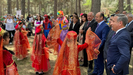 Suraxanı rayonunda 1 İyun – Uşaqların Beynəlxalq müdafiəsi günü münasibətilə "Yaşıl dünyamızı qoruyaq, uşaqlarımıza sağlam gələcək quraq" adlı Uşaq Festivalı keçirilib.