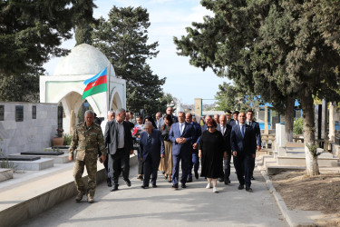 Sentyabrın 26-da "27 sentyabr - Anım Günü"ilə əlaqədar Suraxanı rayonu, Əmircan qəsəbə qəbiristanlığındakı Şəhidlər Xiyabanında Şəhidlərin məzarı ziyarət olununaraq gül dəstələri düzülüb, onların əziz xatirəsi ehtiramla yad edilərək dualar oxunub