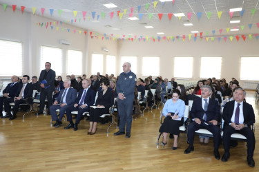 Suraxanı Rayon İcra Hakimiyyətinin başçısı Adil Əliyevin sakinlərlə növbəti səyyar görüşü Əmircan qəsəbəsində baş tutub