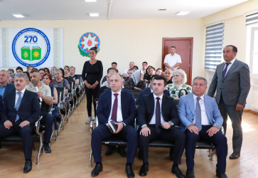 Suraxanı Rayon İcra Hakimiyyətinin başçısı Adil Əliyev avqust ayının 26-da  Hövsan qəsəbəsində növbəti səyyar görüş keçirib