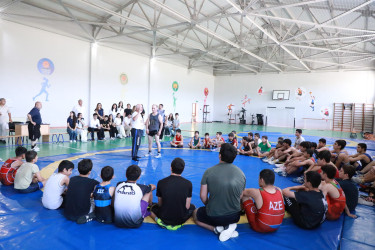 Suraxanı Rayon İcra Hakimiyyətinin təşkilatçılığı ilə “Ahılların təcrübəsi – Gənclərin gələcəyi” adlı layihə çərçivəsində növbəti görüş yunan-roma güləşi üzrə Azərbaycan SSR-nin əməkdar məşqçisi Əli Paşayev ilə təşkil olunub