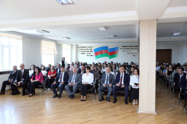 Suraxanı Rayon İcra Hakimiyyətinin başçısı Adil Əliyevin vətəndaşlarla növbəti səyyar görüşü iyunun 10-da Əmircan qəsəbəsində yerləşən 84 saylı tam orta ümumtəhsil məktəbində keçirilib