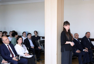 Suraxanı Rayon İcra Hakimiyyətinin başçısı Adil Əliyevin vətəndaşlarla növbəti səyyar görüşü iyunun 10-da Əmircan qəsəbəsində yerləşən 84 saylı tam orta ümumtəhsil məktəbində keçirilib