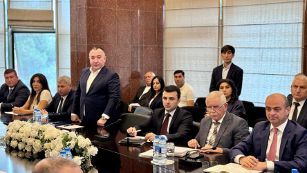 Sentyabrın 15-də Suraxanı Rayon İcra Hakimiyyətinin başçısı Adil Əliyev Rayon İcra Hakimiyyətində növbəti vətəndaş qəbulu keçirib