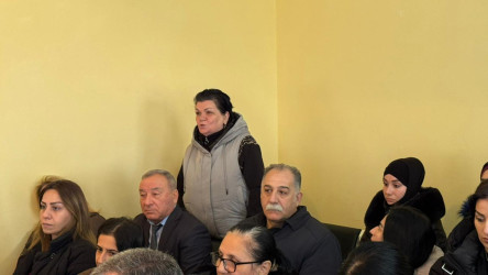 Suraxanı Rayon İcra Hakimiyyətinin başçısı Adil Əliyevin vətəndaşlarla növbəti səyyar görüşü martın11-də Bülbülə qəsəbəsində yerləşən 140 saylı tam orta ümumtəhsil məktəbində keçirilib