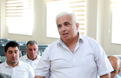 İyulun 9-da Hövsan qəsəbəsi, 172 saylı tam orta məktəbdə Suraxanı Rayon İcra Hakimiyyətinin başçısı Adil Əliyevin vətəndaşlarla növbəti səyyar görüşü keçirilib