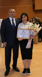 Sentyabrın 11-də Suraxanıda 600-dən yuxarı bal toplayan məzunlarla görüş keçirildi