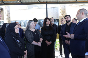 27 sentyabr – Anım günü ərəfəsində Suraxanı rayonunda şəhid məzarları ziyarət edilir