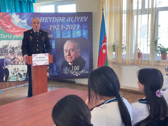 Suraxanı rayonunda növbəti dəfə "Narkomaniyaya qarşı mübarizə" mövzusunda maarifləndirici tədbirlər Hövsan qəsəbəsində yerləşən 76 №-li və Qaraçuxur qəsəbəsində 282 №-li  tam orta ümumtəhsil məktəblərində keçirilib