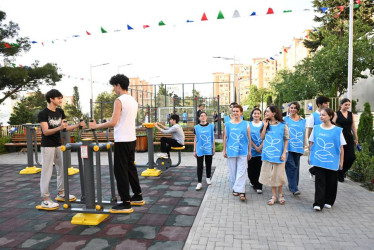 “Bizim həyət” layihəsi çərçivəsində yenilənmiş növbəti həyət sakinlərin istifadəsinə verilib